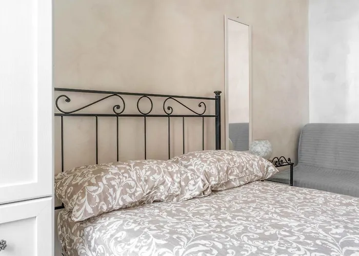 Mo30 Loreto- Duomo- Large Modern Apartment -